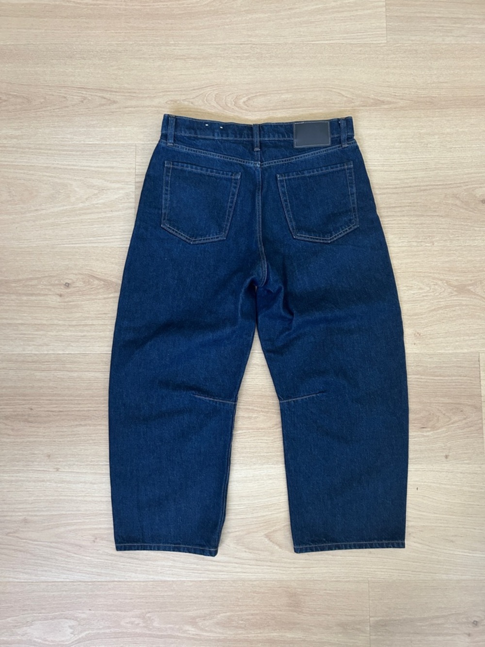 Banana Republic Barrel Jeans size 30 - Picture 3 of 6